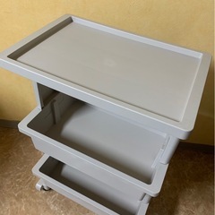 収納用ワゴンの画像