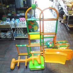折りたたみ ジャングルジム すべり台 しまじろうのワクワクぼうけんじま 4390 室内遊び 札幌市東区 新道東店の画像