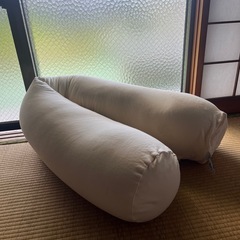 yogibo ロールマックスの画像