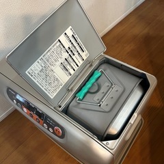 MITSUBISHI 石油ストーブの画像