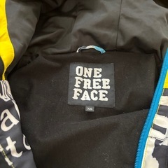 ONE FREE FACE スノボウェアセットの画像