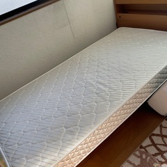 ベッドマットレスシングル
の画像