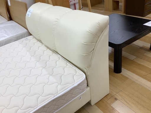 【ラパーク岸和田店】セミダブルベッド　FRANCE BED ホワイト