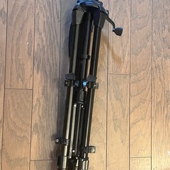 金属製イーゼルの画像