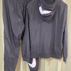 ナイキ　ナイロンセットアップ　トラックジャケット　トラックパンツ　 NIKE 上下セット ウィンドブレーカー ナイロン ブラックの画像
