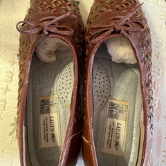 おしゃれなパンプスですの画像