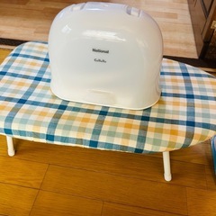 スチームアイロン土台付きの画像