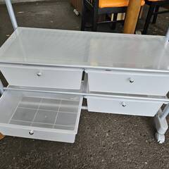 リサイクルショップどりーむ荒田店　No4842　ハンガーラック　引出し収納付き　ポール縦横伸縮OK　※パーツ１か所欠品(´;ω;｀)の画像