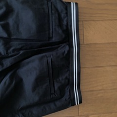 黒いストレッチパンツ2点セットの画像