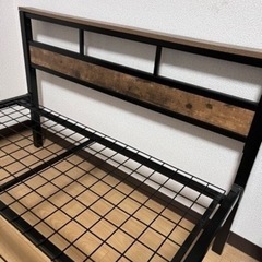 ベッドフレーム　シングルサイズの画像