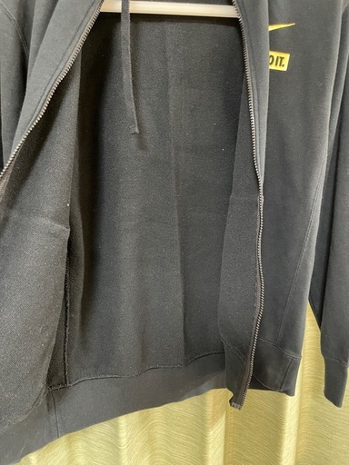 Nike フラッグデザイン ジップアップパーカー　国旗ゴールドロゴ　M  黒 パーカー ナイキ NIKE M ブラック