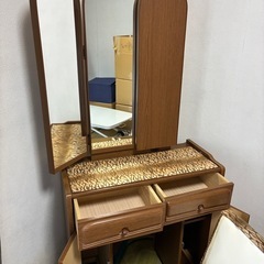 三面鏡付きドレッサー♪の画像