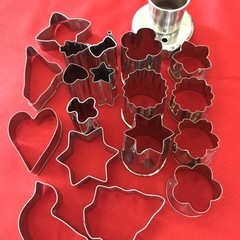 お菓子作りの道具いろいろの画像