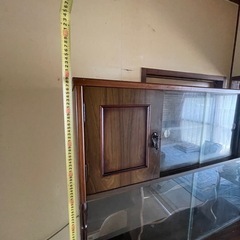 食器棚の画像