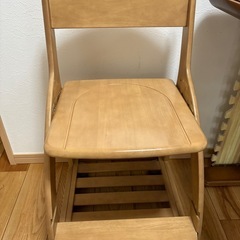 【最終値下げ】学習机と椅子の画像