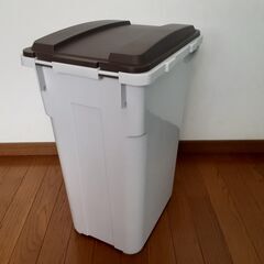 決まりました～ニトリ　連結カラー分別ペール　４５L　未使用の画像