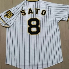 美品、阪神タイガース　ユニフォーム　佐藤輝明　Oサイズの画像
