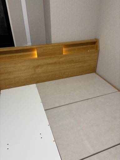 クイーんベット　フレーム　ニトリ