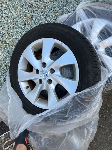 日産セレナ　純正ホイール・タイヤ4本セット