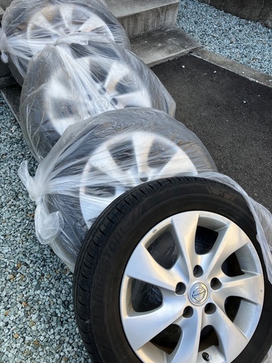 日産セレナ　純正ホイール・タイヤ4本セット