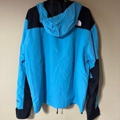 マウンテンパーカーの画像