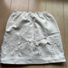 デイライルノアール 薔薇スカートの画像