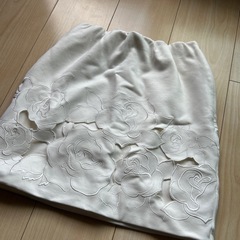 デイライルノアール 薔薇スカートの画像