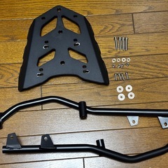 テネレ700用　リアキャリアの画像