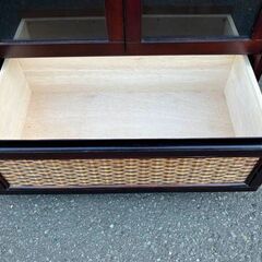 木製ガラス開き戸 キャビネット アジアン 収納 棚 の画像