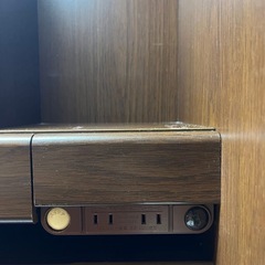 アンティーク木製の学習机の画像