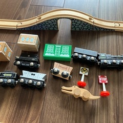 木製レール　電車　おもちゃ　①の画像