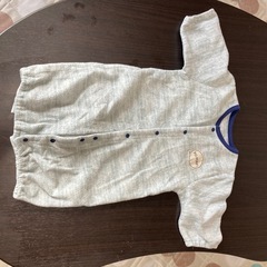 ベビーの上着と
洋服の画像