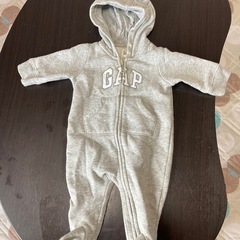 ベビーの上着と
洋服の画像