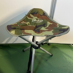Lakehu  OUTDOOR  折りたたみ三脚チェアの画像