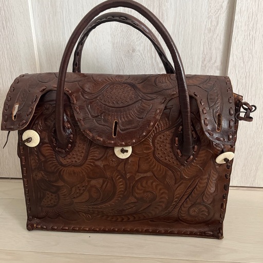 カービングトライブス カービングバッグ M ダークブラウン