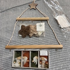 美品✨スリーコインズ　クリスマス3点セット　定価1000円ほどの画像