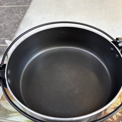 すき焼き鍋の画像