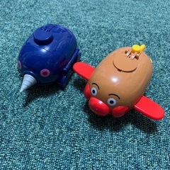 アンパンマン号とモグリンの画像