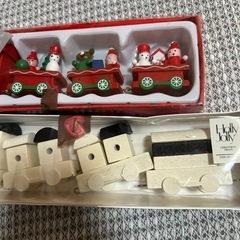 クリスマス木製トレイン2個セットの画像