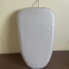 決まりました【未使用】 アイロン台の画像