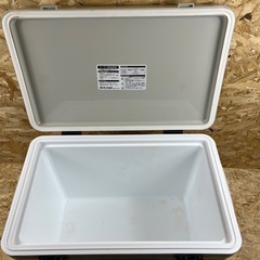 SHUWA 日本製 クーラーボックス 中古品 保冷剤２個付きの画像