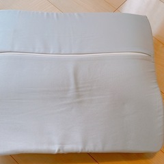 肩楽寝　枕の画像