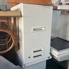 【ホリダソウコ】事務机　オフィスデスク　3セットあります。の画像