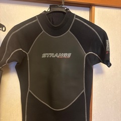 スプリングウェットスーツとラバーインナーの画像