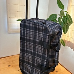 旅行用バッグ　ボストンバッグ　
キャスター付きバッグの画像