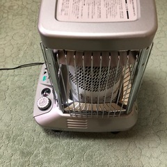 ダイニチ業務用石油ファンヒーターDAINICHI FM-101Fの画像