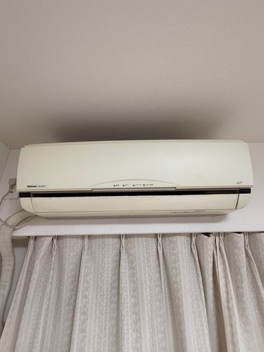 ダイキンエアコン200V1台、Nationalエアコン1台