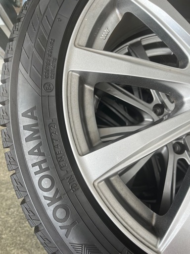 YOKOHAMA 18インチ タイヤ・ホイールセット　スタッドレス　4本