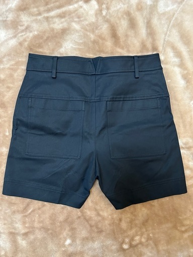 美品HERMES エルメス レディースハーフパンツ ショートパンツ 短パン 半ズボン ボトムス カジュアルパンツblackブラック黒色無地  綿コットン 表記サイズ36ウエスト約72センチイタリア製