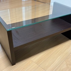 
ガラステーブルの画像